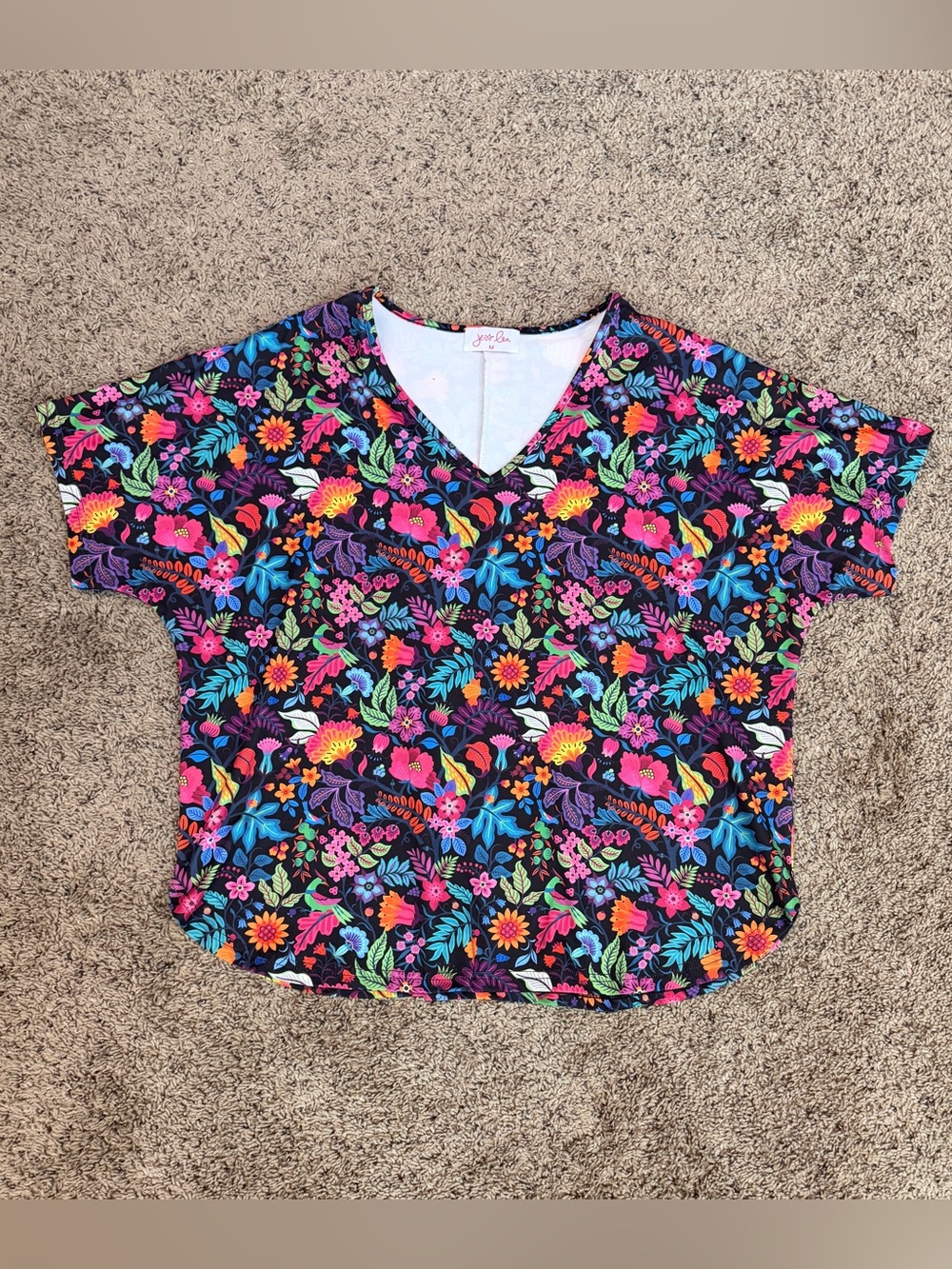 Women’s Floral Too Size Medium